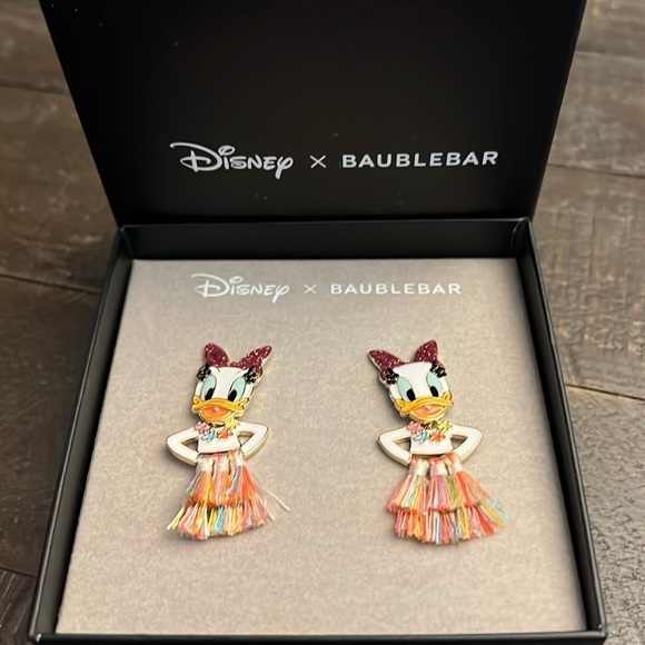 Disney x BAUBLEBAR Daisy Duck Hawaiian Hula Earrings New - Picture 1 of 6